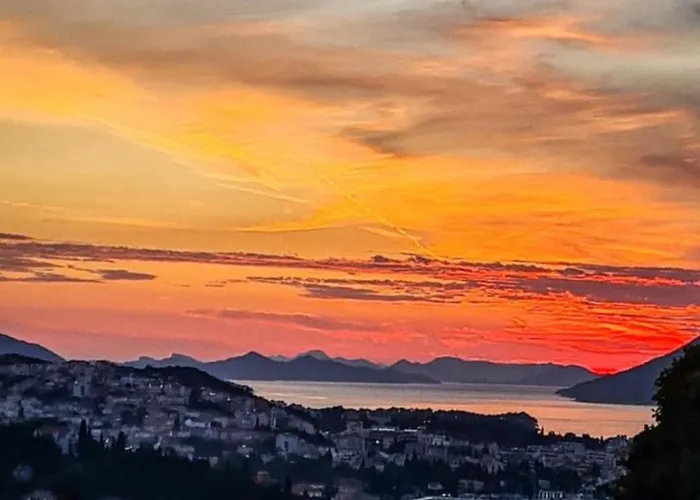 Modern Sea View דירה *